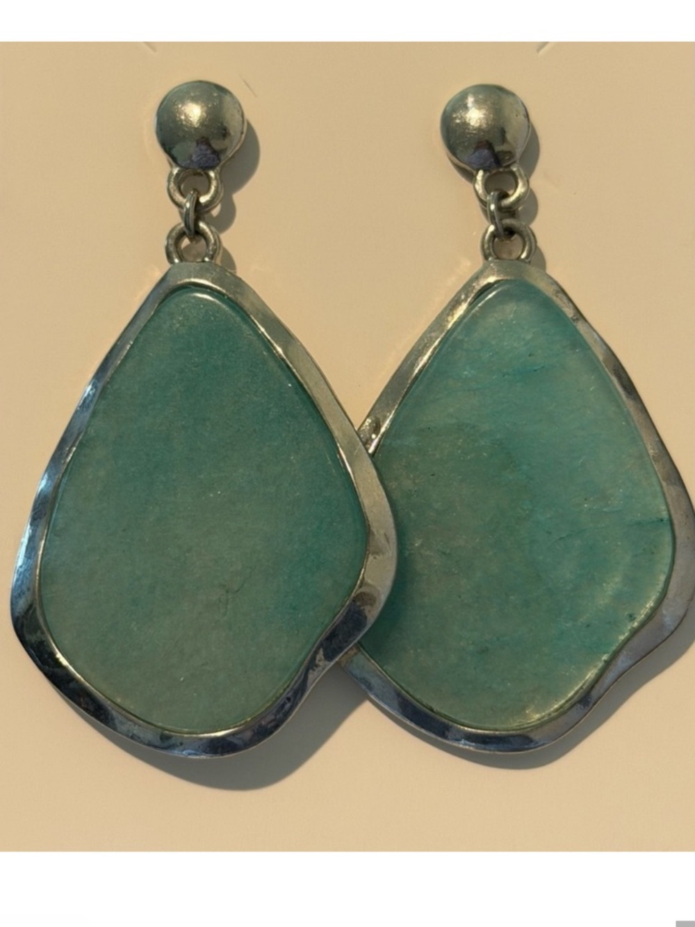 Choose your earrings - Picture 4 of 15